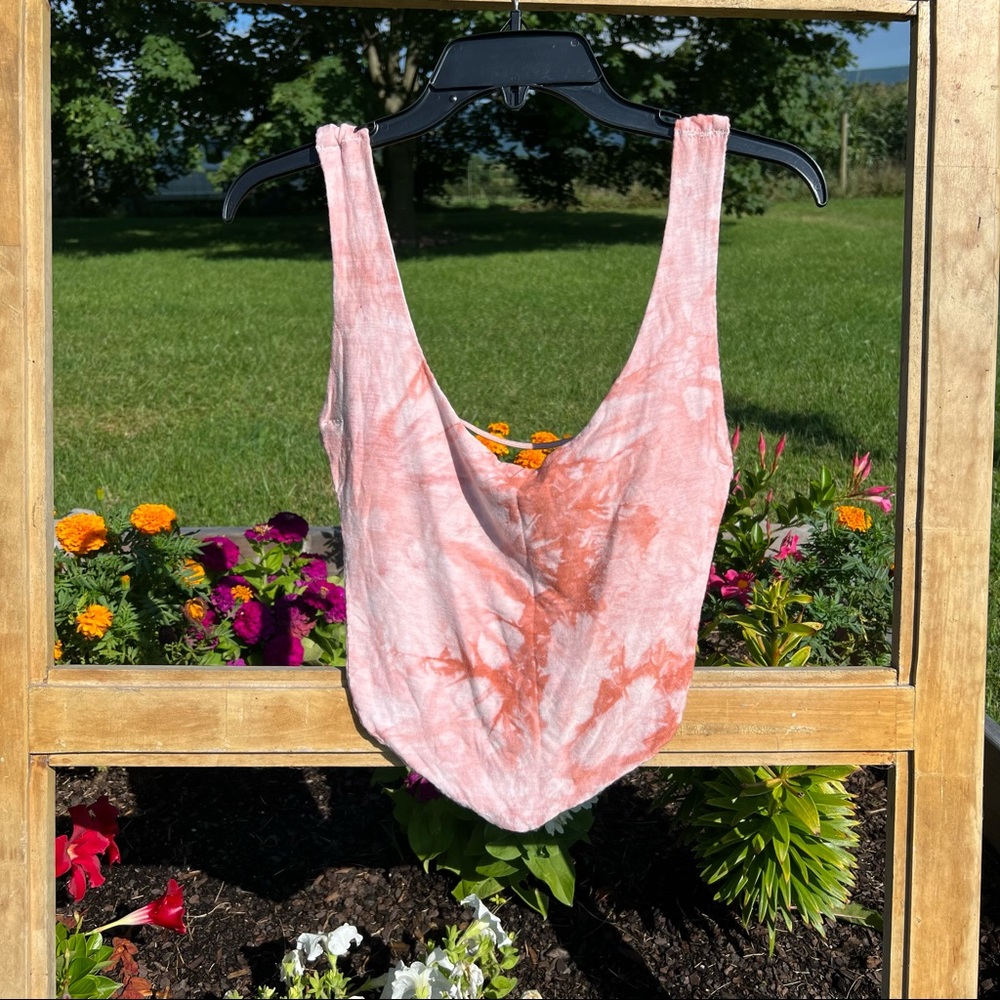 We Die Amateurs Tank